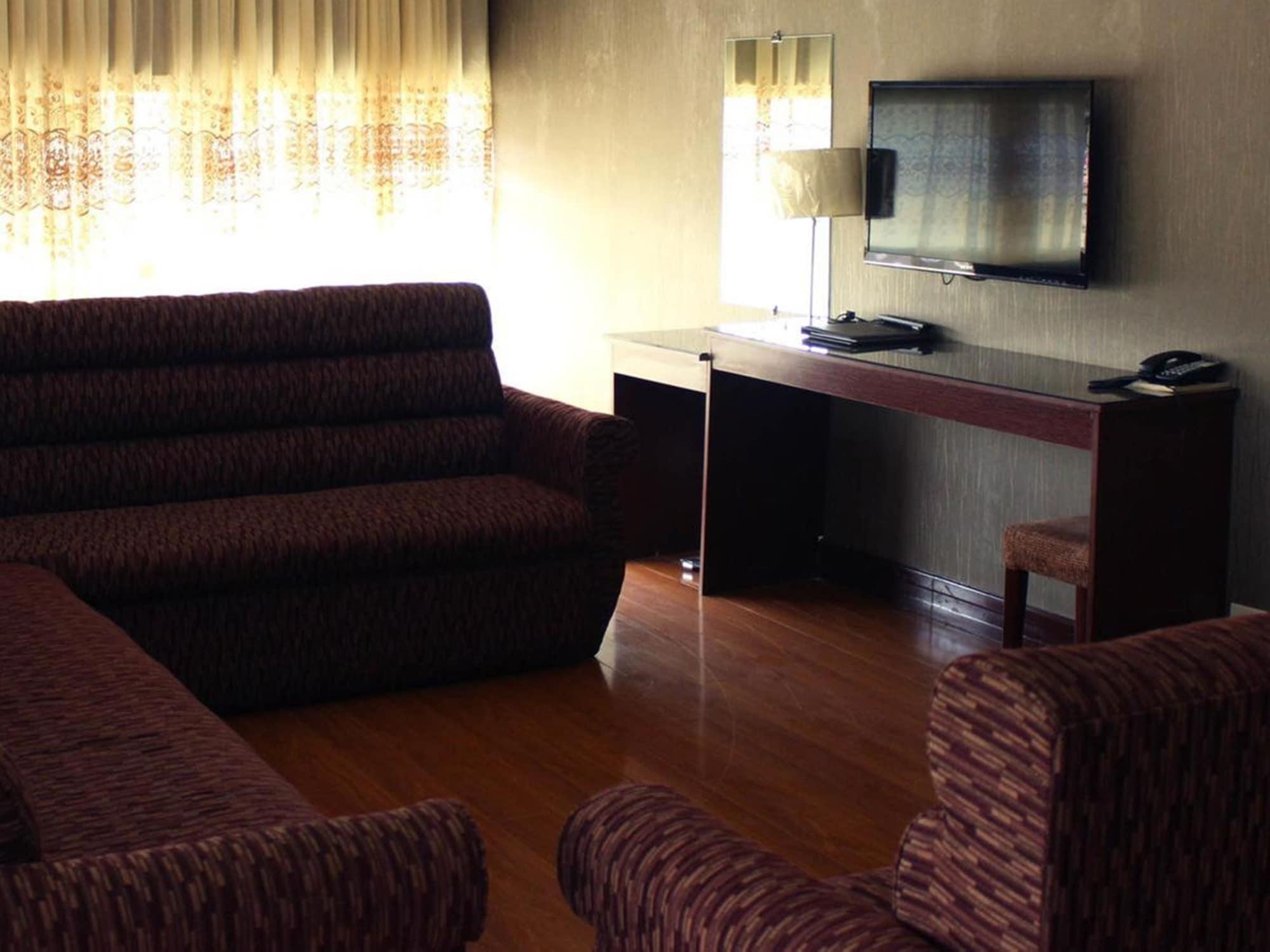 Baguio Crown Legacy Hotel Baguio City ภายนอก รูปภาพ