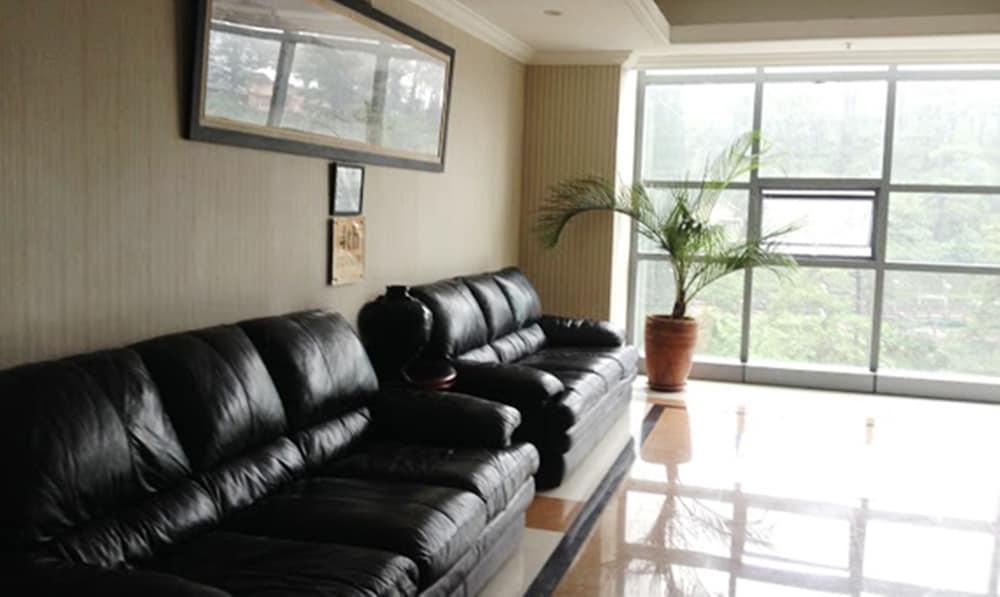 Baguio Crown Legacy Hotel Baguio City ภายนอก รูปภาพ